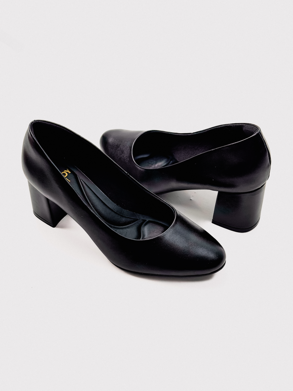 SCARPIN IANA PRETO