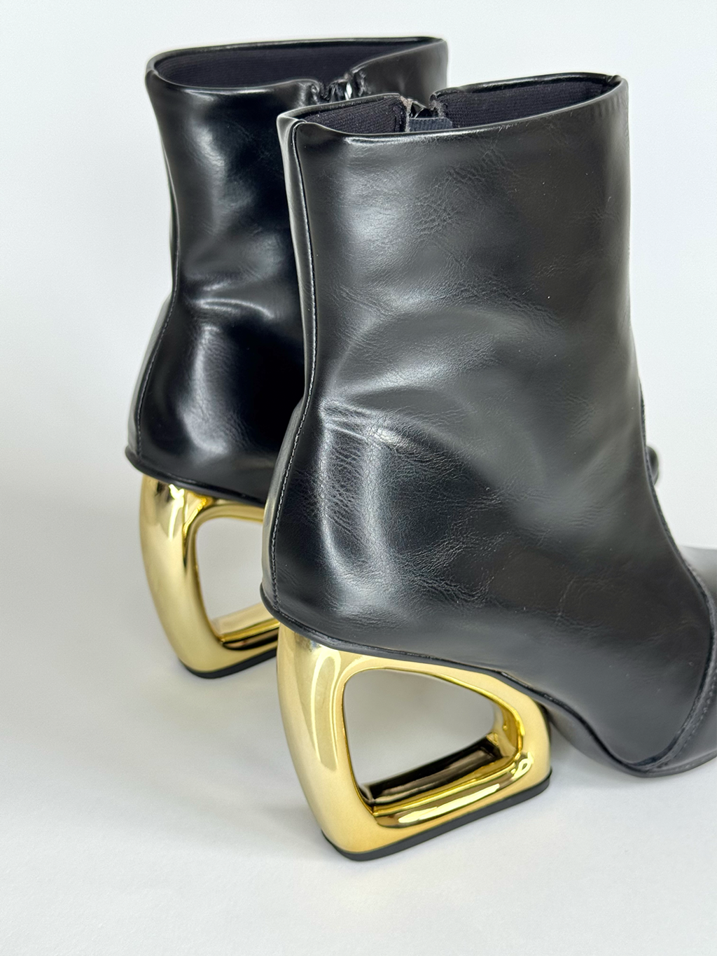 BOTA DAFNE PRETA