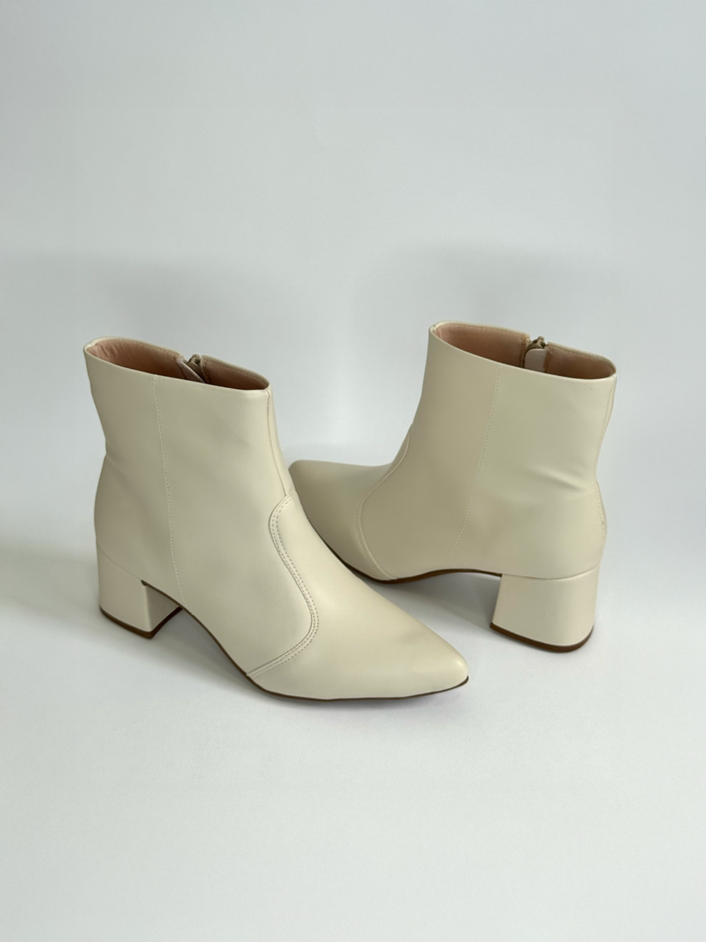 BOTA SOFIA OFF WHITE